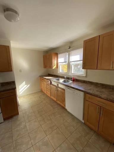 Main picture of 92 Carrollton Ave