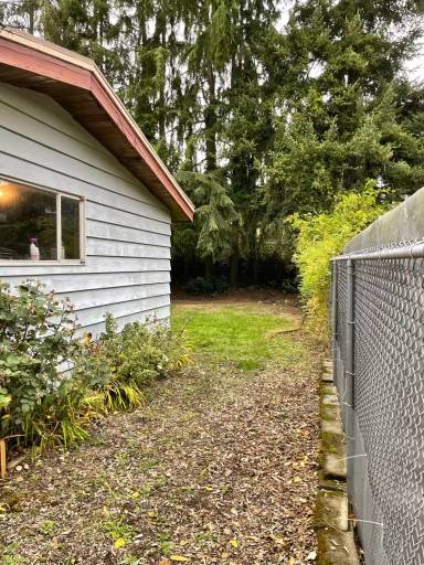 Main picture of 11302 23rd Ave SW