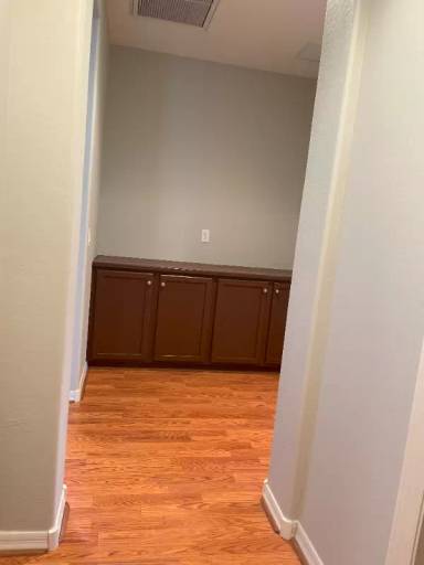 Main picture of 1079 W Caroline Ln