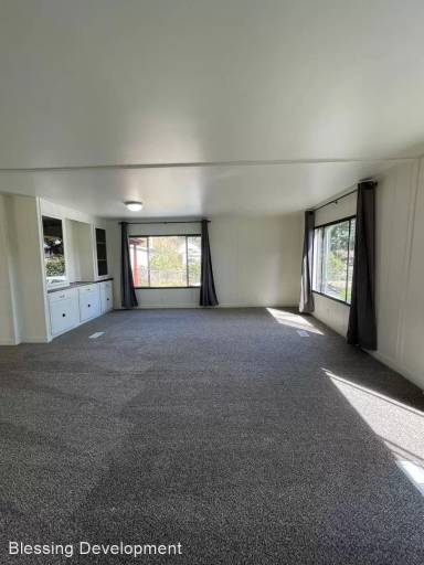 Main picture of 13610 Cedar Cir E
