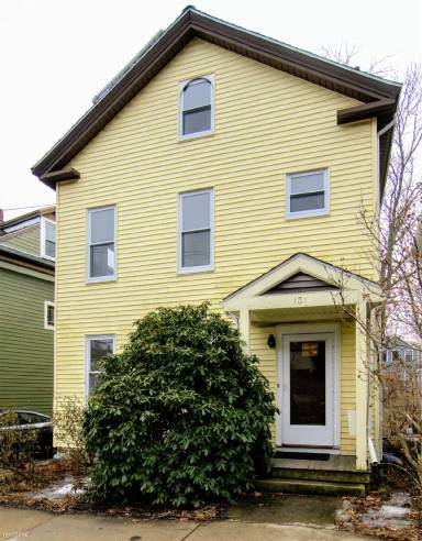 Main picture of 131 Carolina Ave