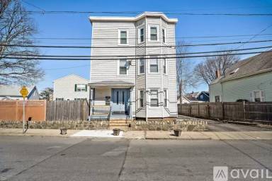 Main picture of 85 Lynnfield St