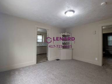 Main picture of 1209 W State St
