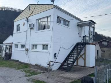 Main picture of 305 82nd St