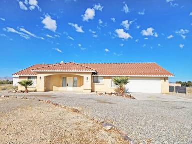 Main picture of 3680 Ravine Ave