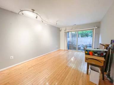 Main picture of 1729 Newton St NW