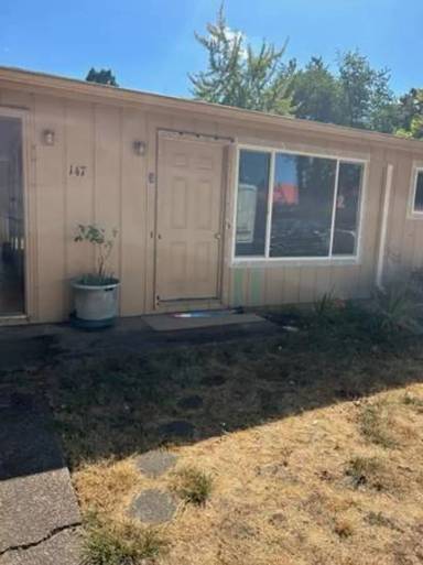 Main picture of 147 E Jefferson Ave