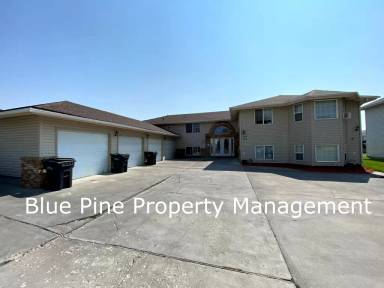 Main picture of 2248 Stace St