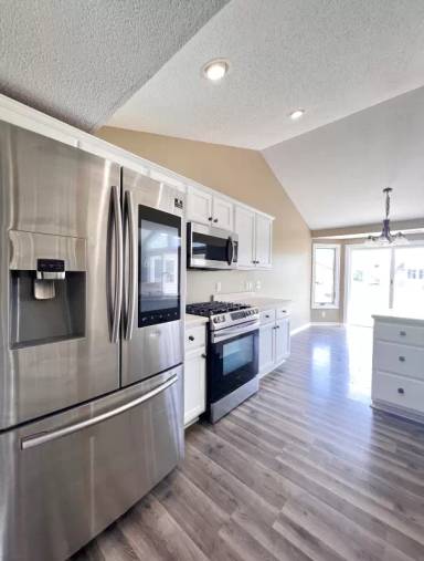 Main picture of 9488 Fenwick Ln