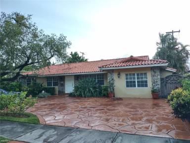 Main picture of 2950 SW 77th Ct