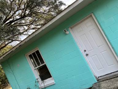 Main picture of 2079 Crescent Cottage Ln