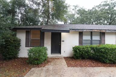 Main picture of 2030 Hollywood Dr