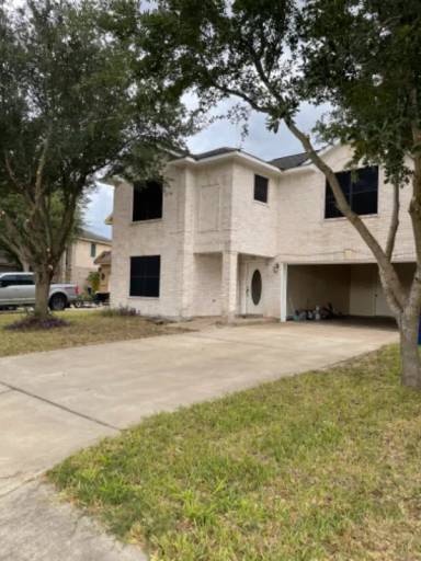 Main picture of 3309 Dianthus Ave