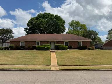 Main picture of 421 Derby Ln