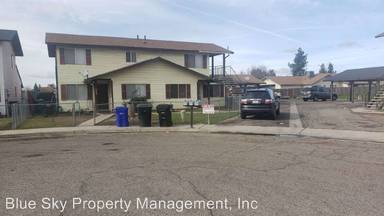 Main picture of 880 Charles Ln
