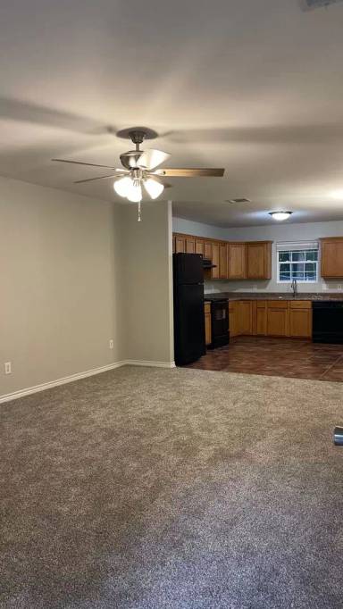 Main picture of 212 Scarborough Rd
