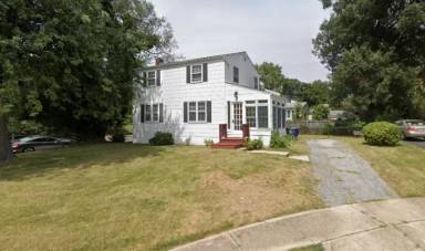 Main picture of 613 N Harrison St