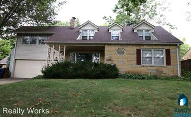 Main picture of 4020 B St