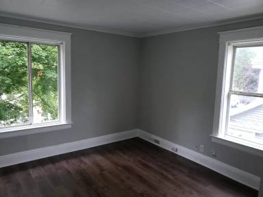 Main picture of 1113 Lincolnway West. - 2