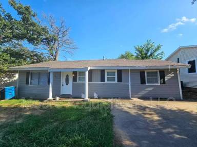 Main picture of 706 E Morton St