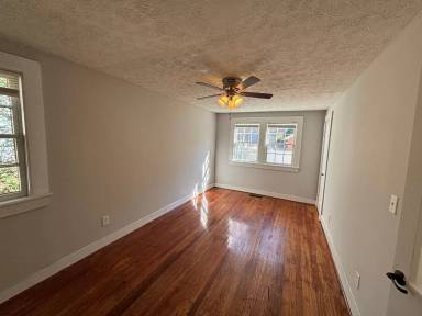 Main picture of 2218 Camille Dr