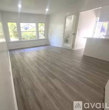 Main picture of 2115 Estrella Ave