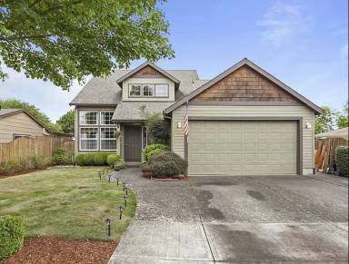 Main picture of 309 SE Juniper Ave