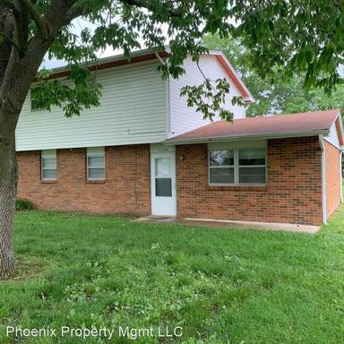 Main picture of 540 NE Park Ln