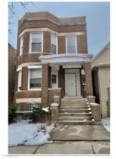 Main picture of 7007 S Wabash Ave