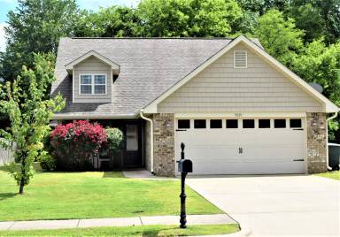 Main picture of 5021 Montauk Trl SE