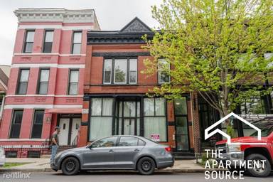 Main picture of 1876 N Hoyne Ave