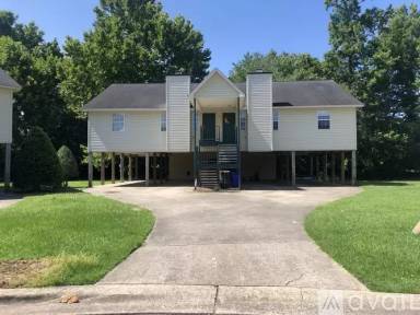 Main picture of 104 Derwent Ct