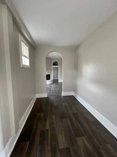 Main picture of 3112 Grand St