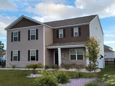 Main picture of 2807 Ophelia Way