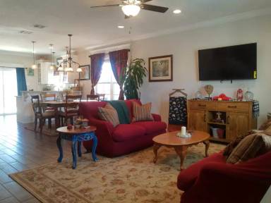 Main picture of 617 Penn St