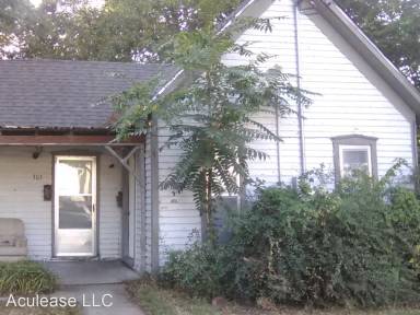 Main picture of 307 N Elm St