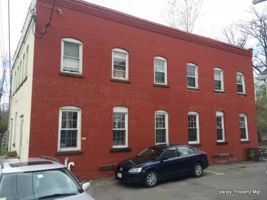 Main picture of 79 Hawley St