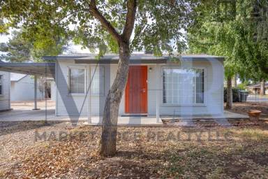 Main picture of 3315 E Cambridge Ave