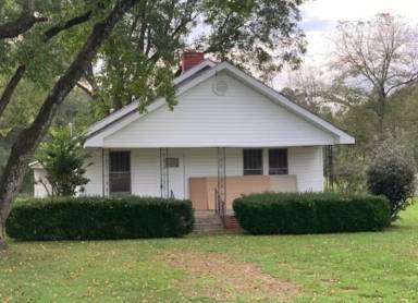 Main picture of 903 Jackson Trace Rd