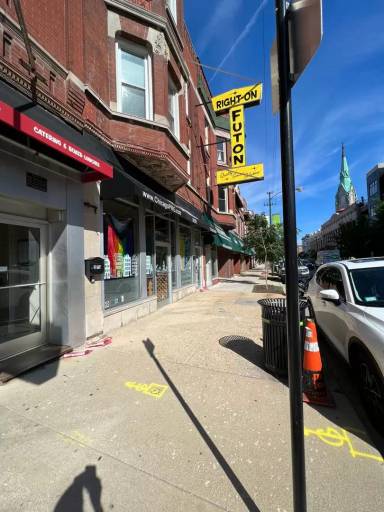 Main picture of 3039 N Lincoln Ave