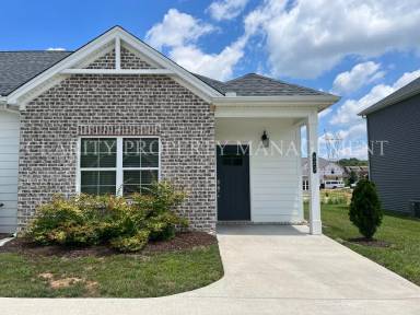 Main picture of 623 Bellingham Dr NE