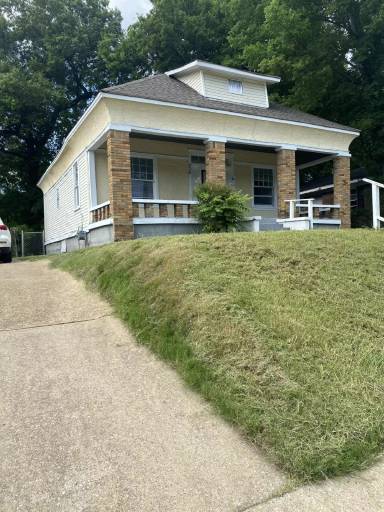 Main picture of 926 Stafford Ave