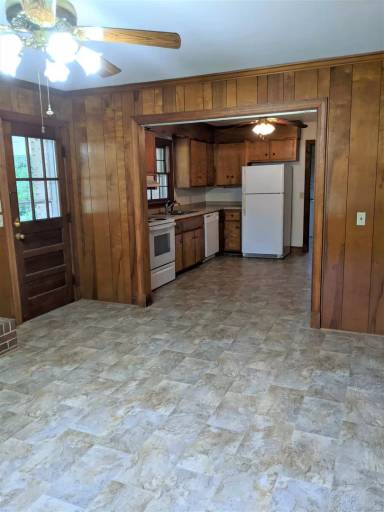 Main picture of 318 Jasper Ln