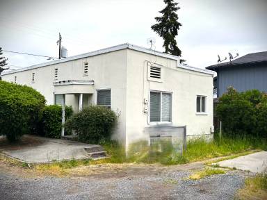 Main picture of 567 SW G St