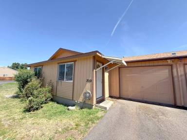 Main picture of 3001 Kane St