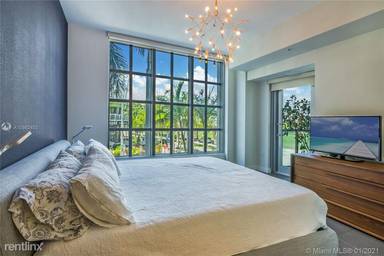 Main picture of Four Midtown