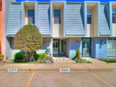 Main picture of 3007 W Wilshire Blvd
