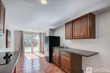 Main picture of 402 N B St