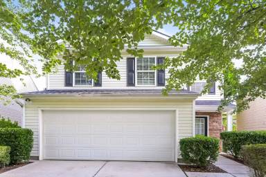 Main picture of 2495 Mayfair Dr