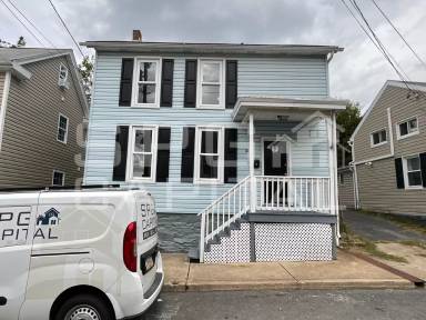 Main picture of 19 E North St